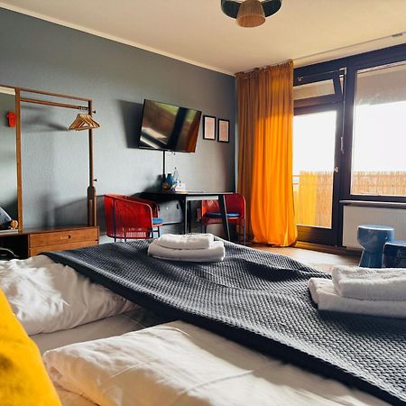 Klassen Stay - Design Studio In 11 Etage - Tolle Aussicht - Sauna, Pool - Netflix 라한슈타인 외부 사진