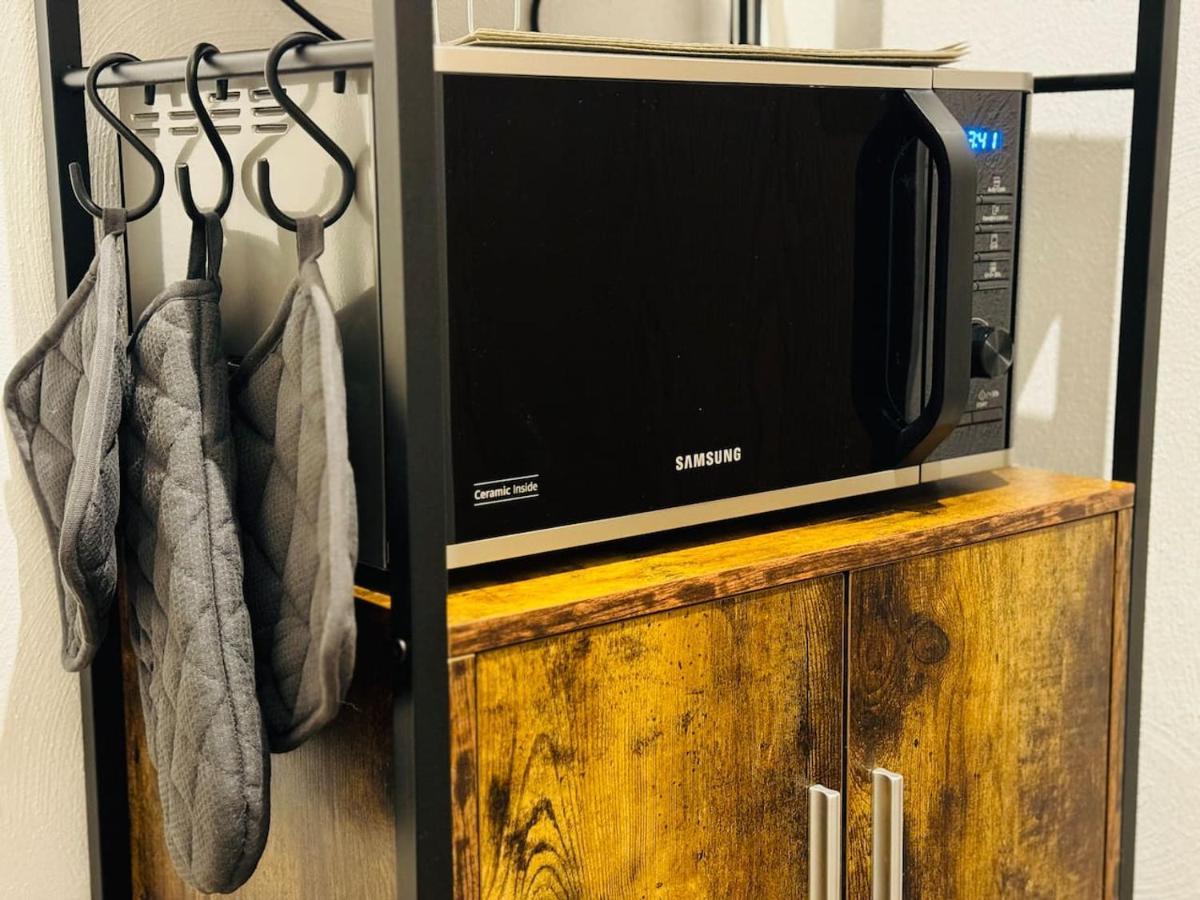 Klassen Stay - Design Studio In 11 Etage - Tolle Aussicht - Sauna, Pool - Netflix 라한슈타인 외부 사진