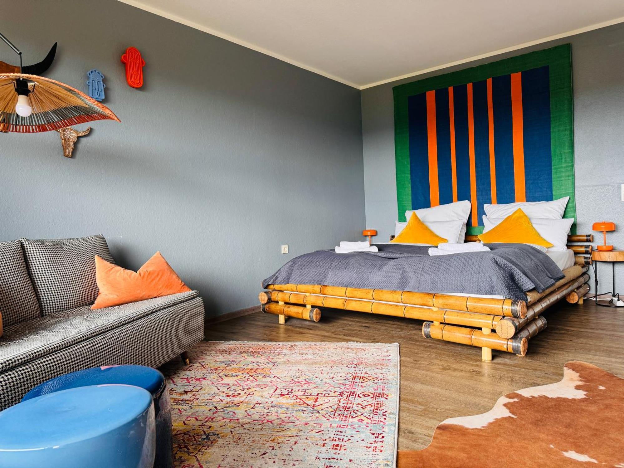 Klassen Stay - Design Studio In 11 Etage - Tolle Aussicht - Sauna, Pool - Netflix 라한슈타인 외부 사진