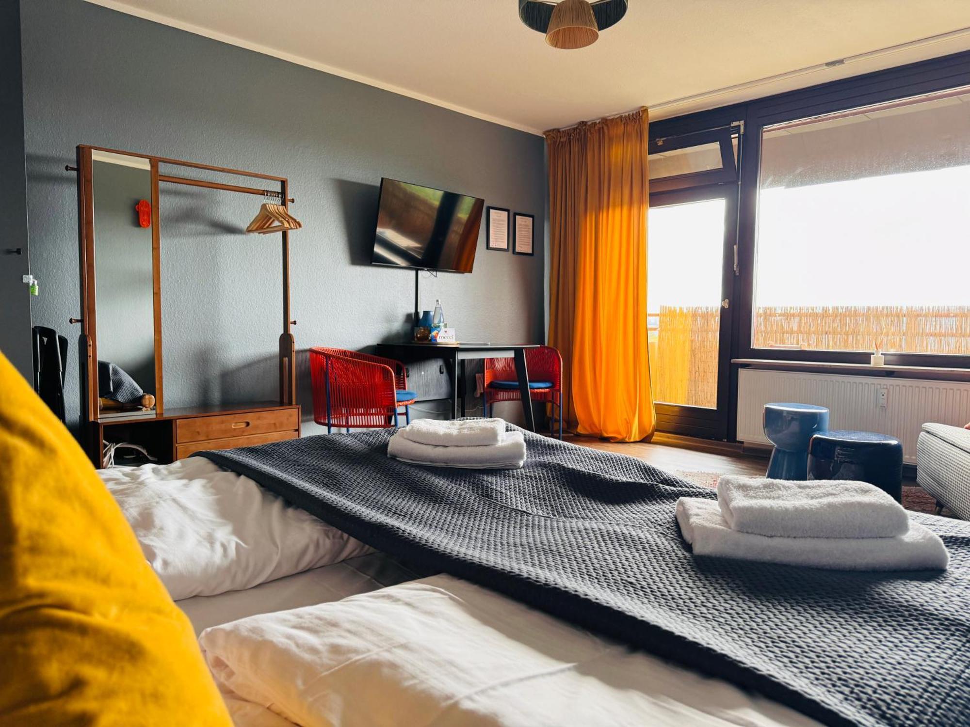 Klassen Stay - Design Studio In 11 Etage - Tolle Aussicht - Sauna, Pool - Netflix 라한슈타인 외부 사진