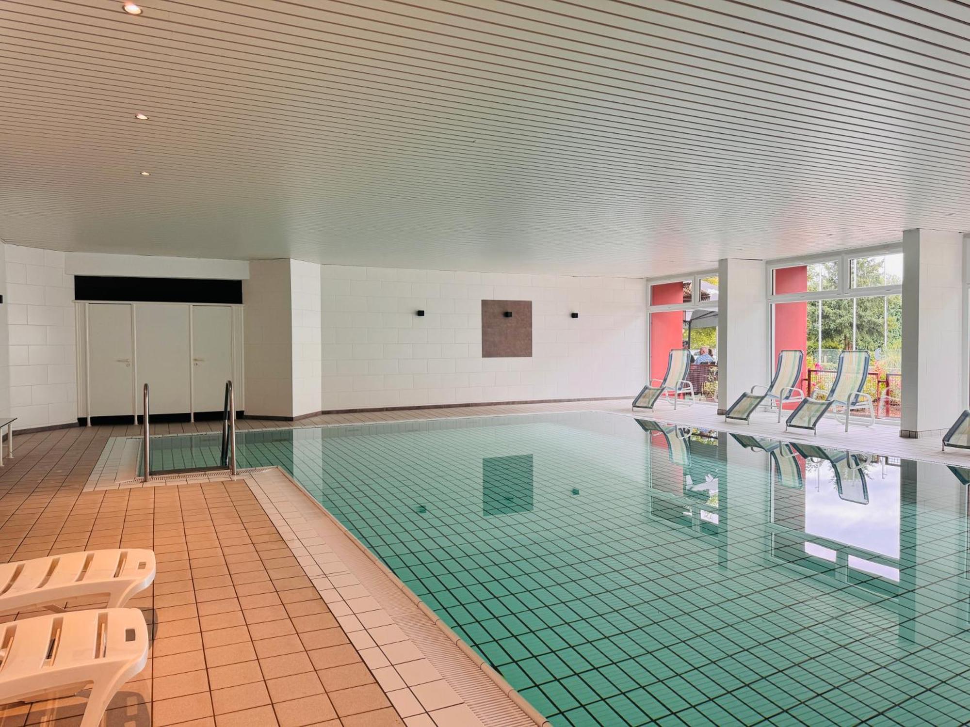 Klassen Stay - Design Studio In 11 Etage - Tolle Aussicht - Sauna, Pool - Netflix 라한슈타인 외부 사진